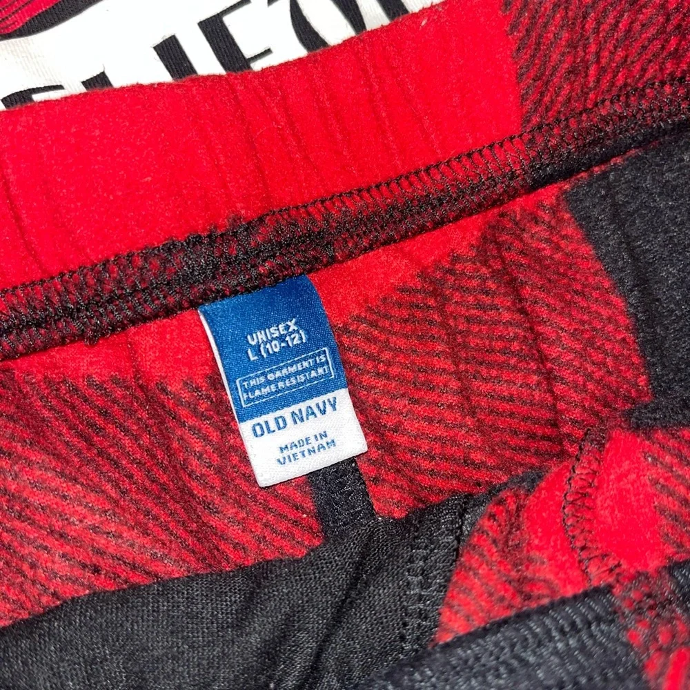 Old Navy Black and Red Christmas Kids Pajama Set